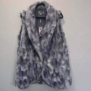 NWT Charlie Paige Faux Fur Vest Gray Ombre Mob Wife Glam Women's Size S/M